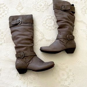 Pikolinos Brujas tall Boots Gray
